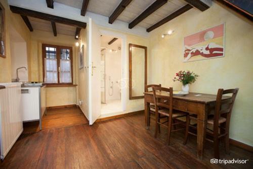 Aprile Bed & Breakfast *